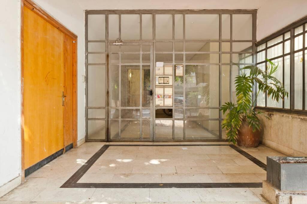 Big Apartment Next To Gordon Beach Plus Free Parking Tel Aviv Buitenkant foto